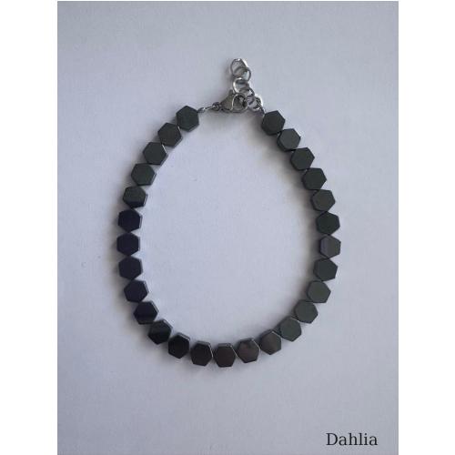 BRACCIALE IN EMATITE ESAGONALE PIATTE